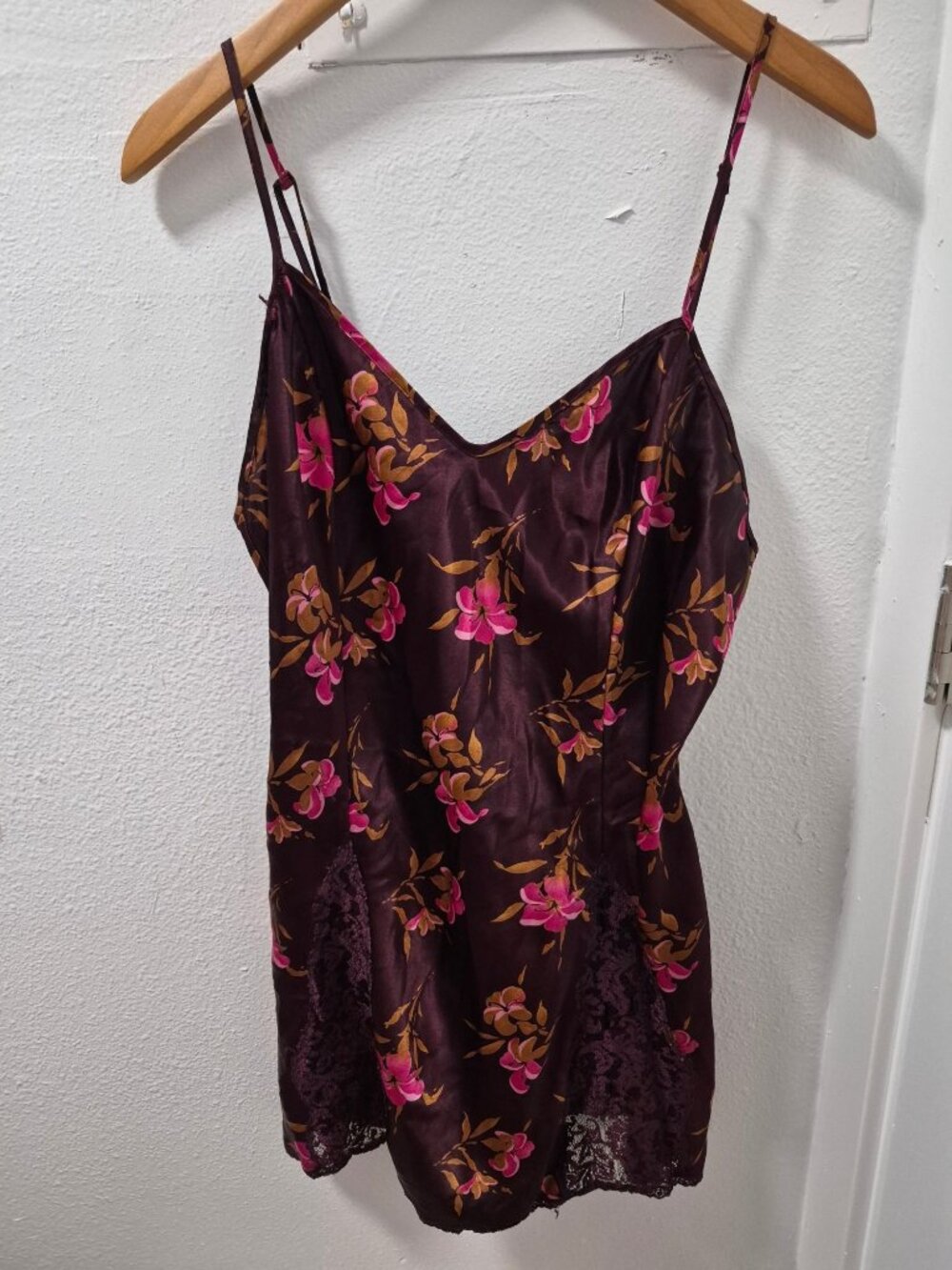 Victorias Secret Floral Satin Chemise Lace Panels Purple Pink Gold Womens Size L
